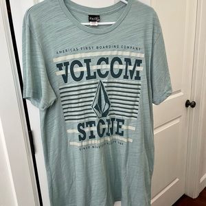 Blue volcom shirt